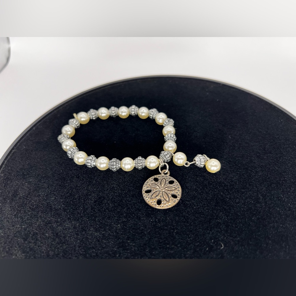 Sand Dollar Faux Pearl Stretchy Bracelet